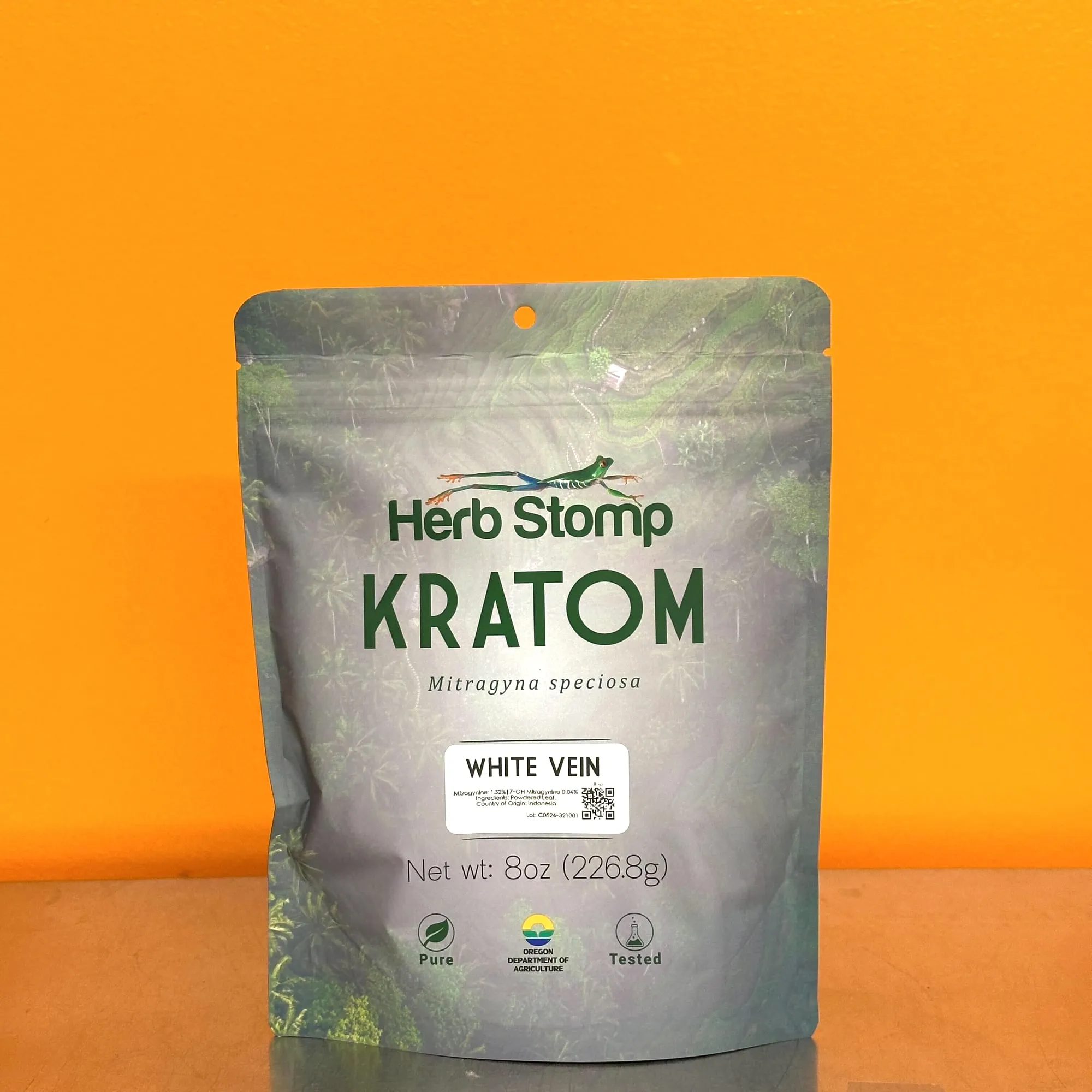 White Vein Kratom powder — 8 oz resealable bag, Herb Stomp lab-tested kratom packaging
